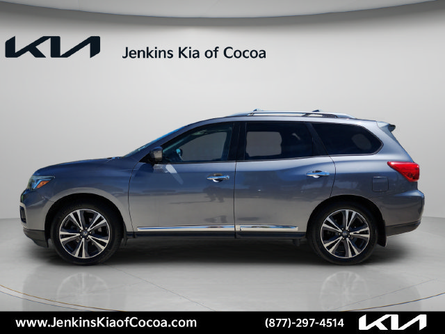Used 2017 Nissan Pathfinder Platinum FWD image 10