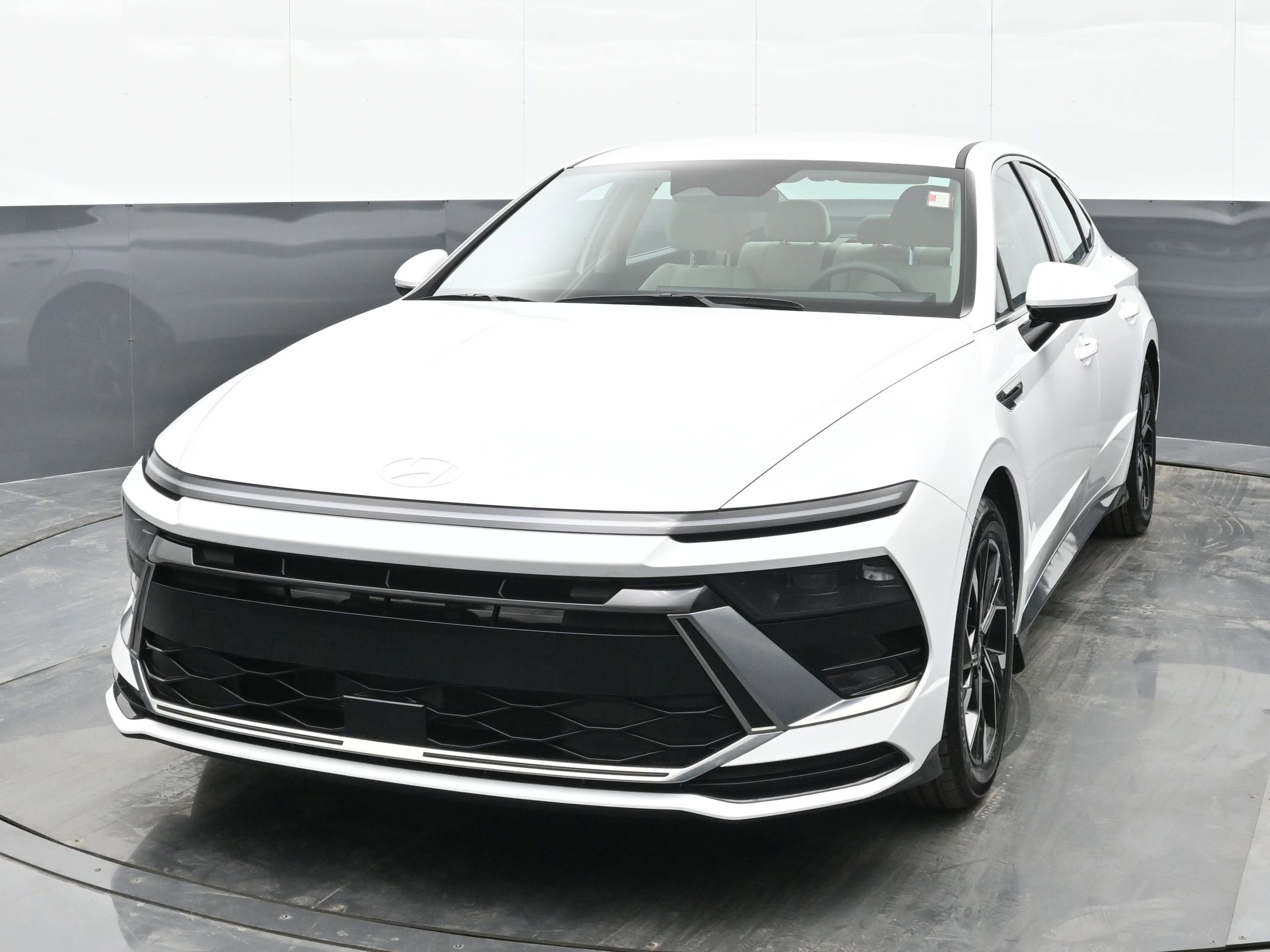 Certified 2025 Hyundai Sonata SEL image 4