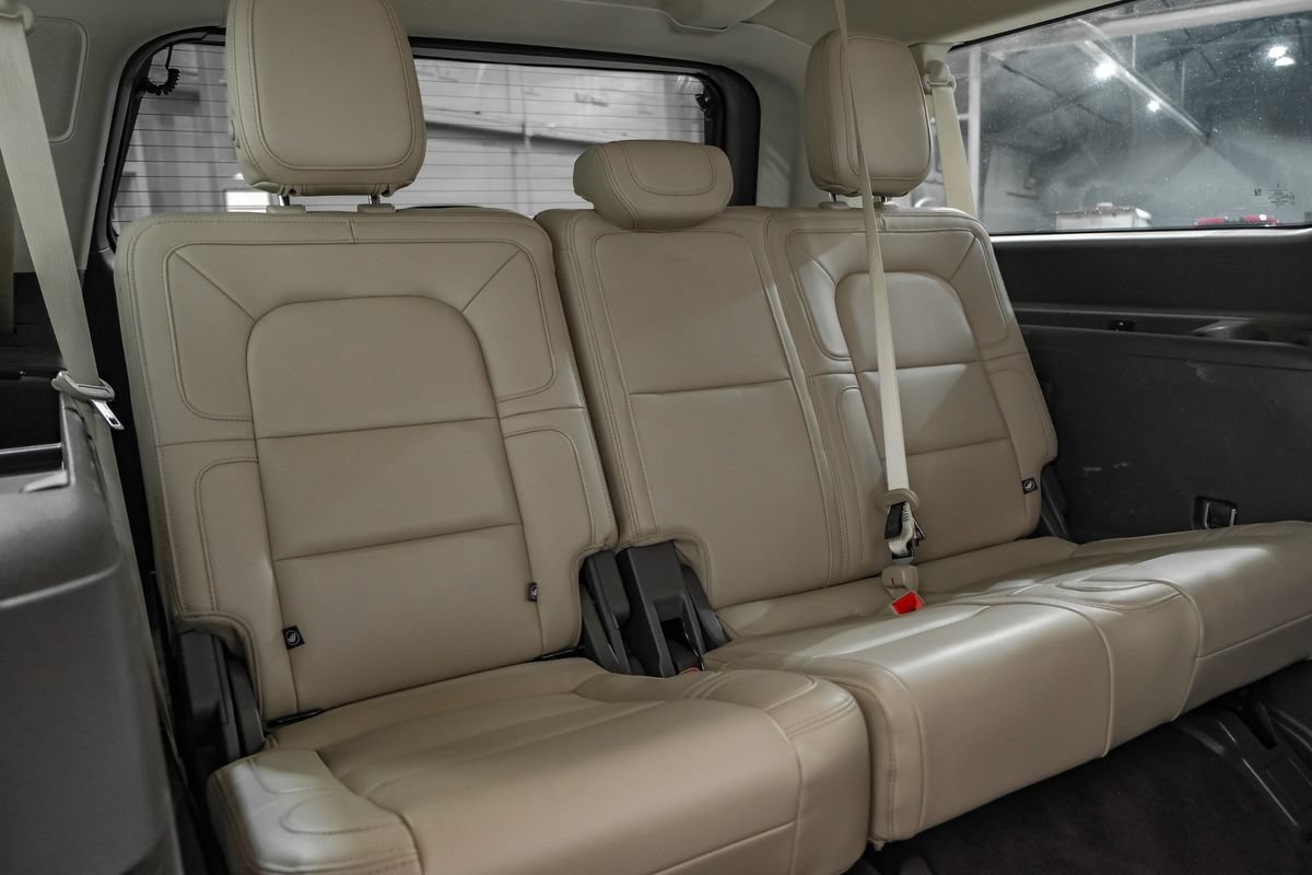 Used 2022 Lincoln Navigator L Reserve AWD/4WD image 39