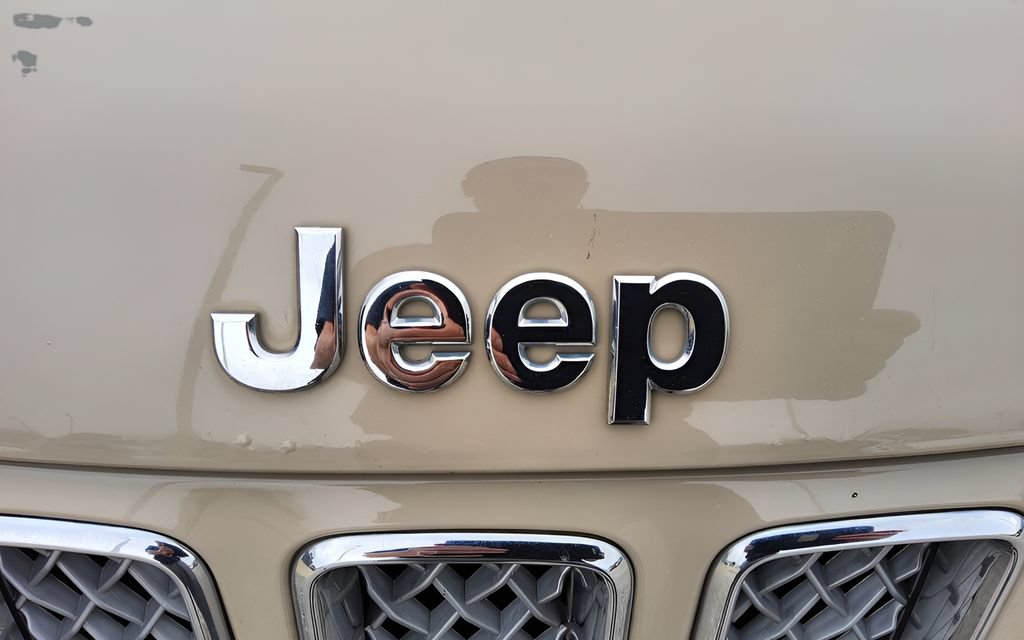 Used 2016 Jeep Compass High Altitude AWD/4WD image 36