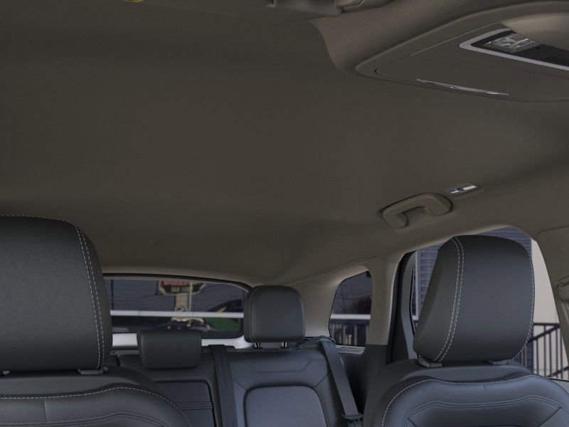 New 2025 Lincoln Corsair FWD w/ Equipment Group 101A image 32