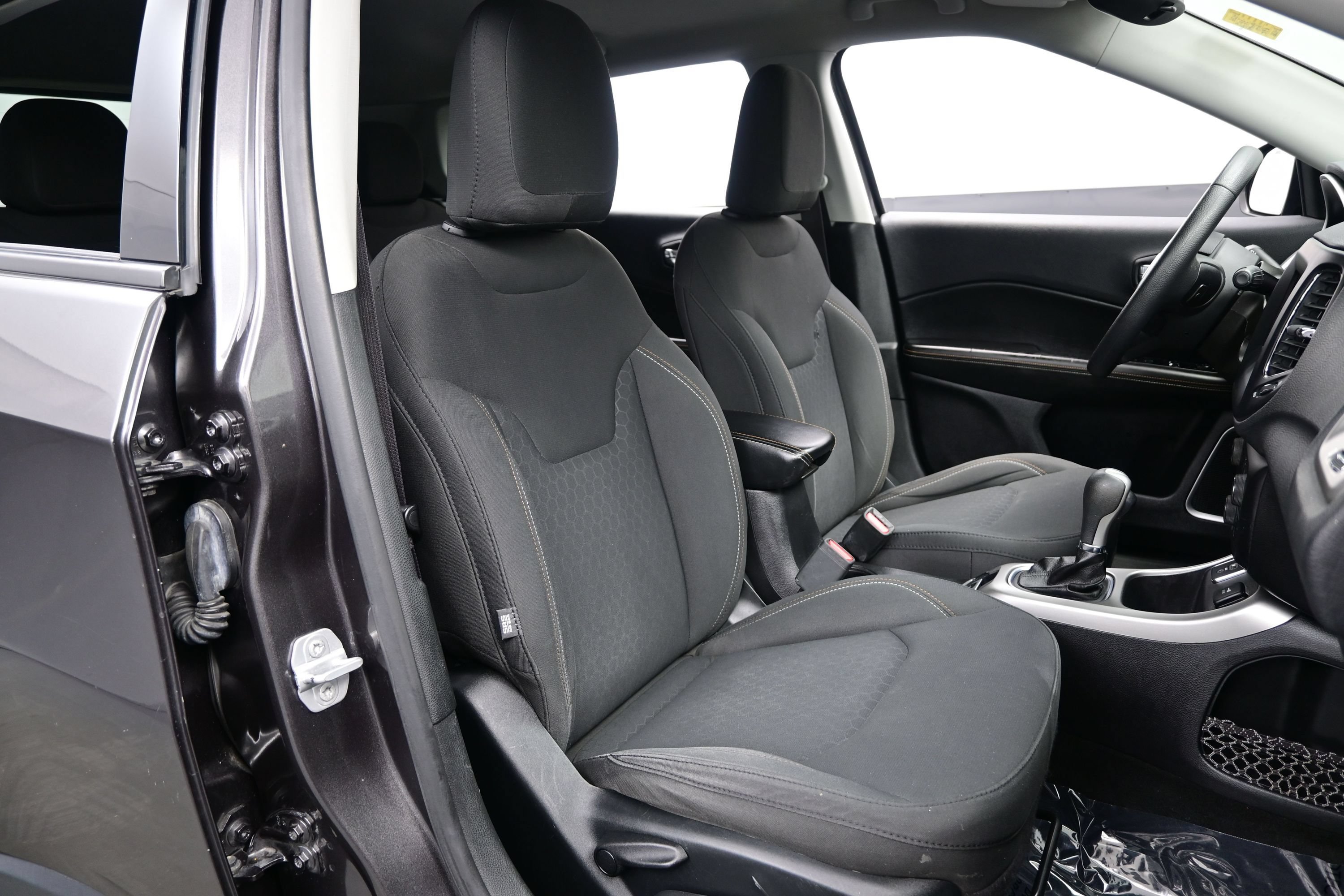 Used 2019 Jeep Compass Sport FWD image 11