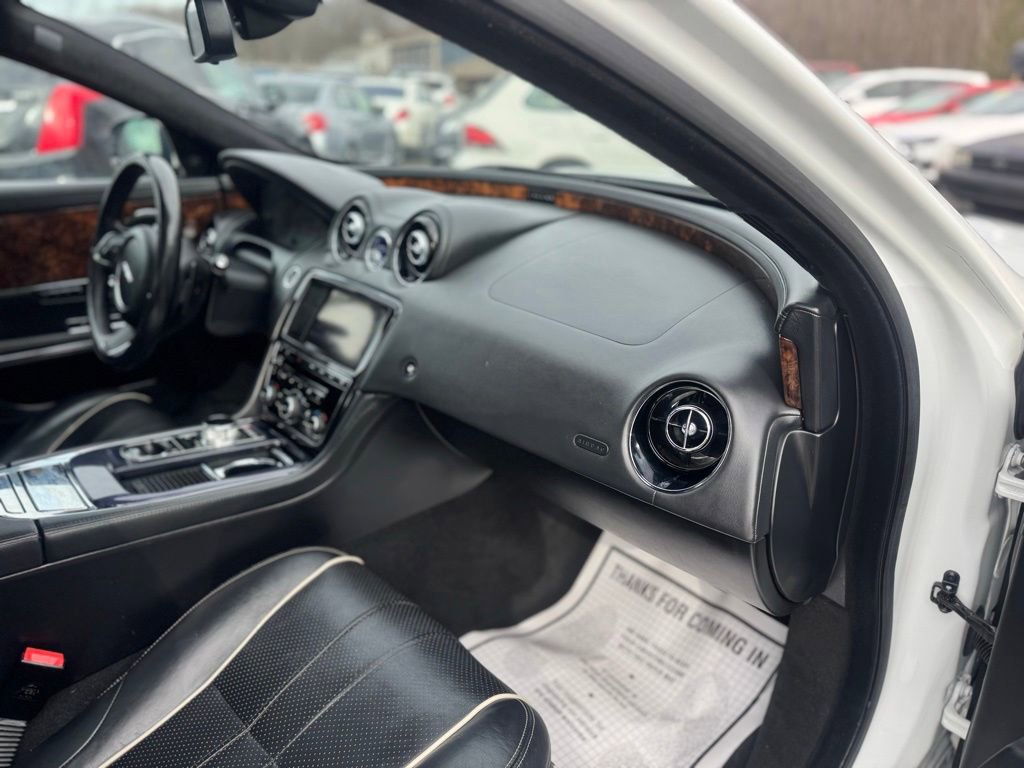 Used 2013 Jaguar XJ AWD image 22