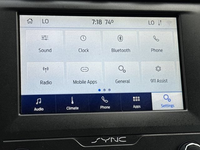 Used 2020 Ford Fusion SE FWD image 24