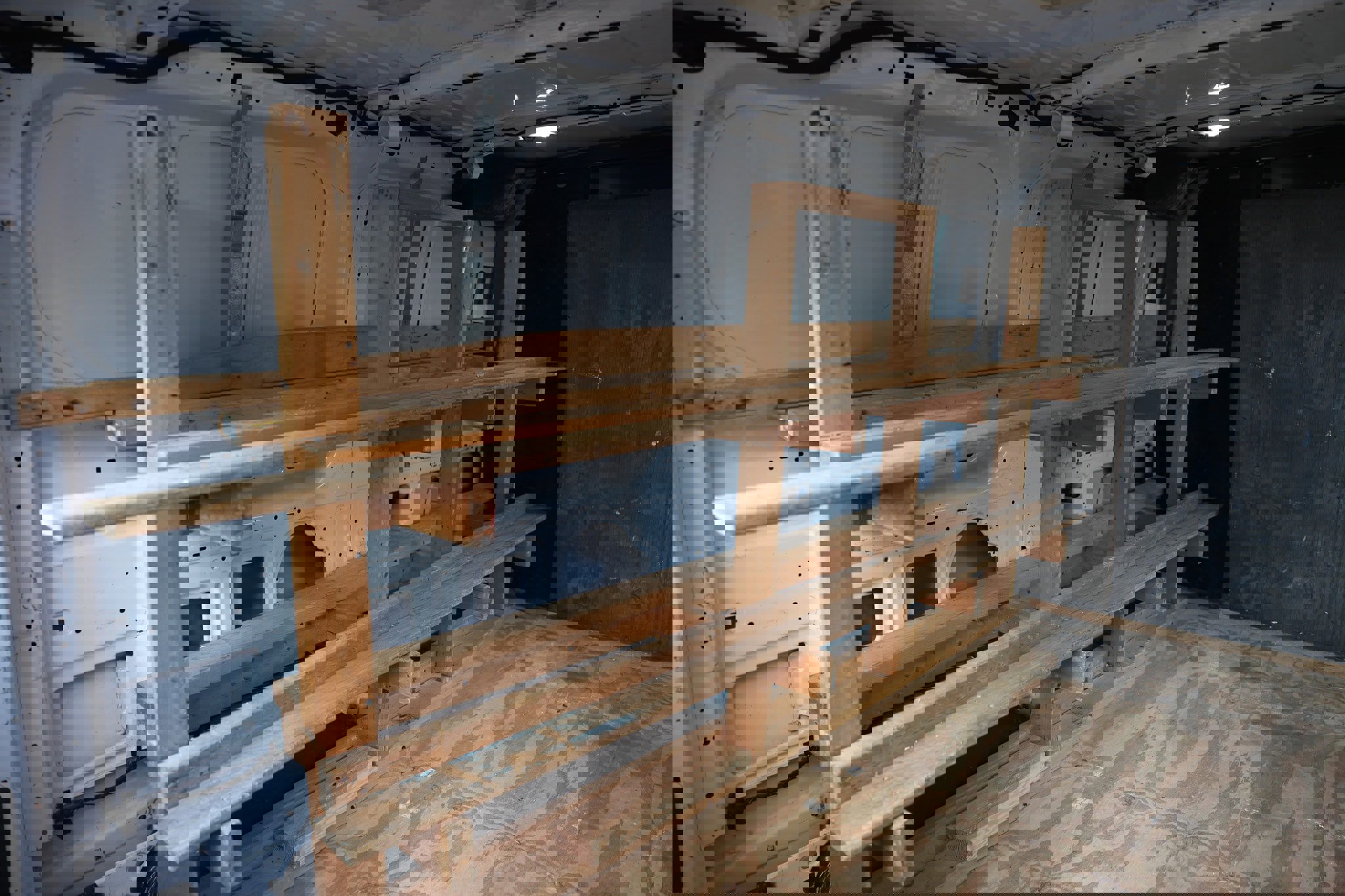 Used 2018 Ford Transit 250 130 Low Roof w/ Exterior Upgrade Package image 25