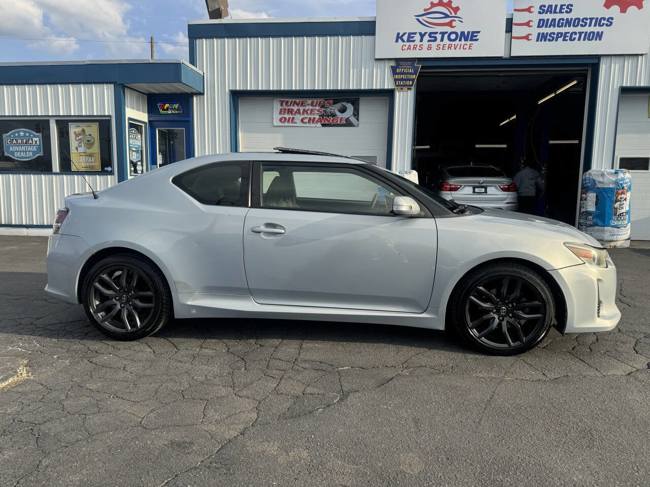 Used 2014 Scion tC 10 Series image 8