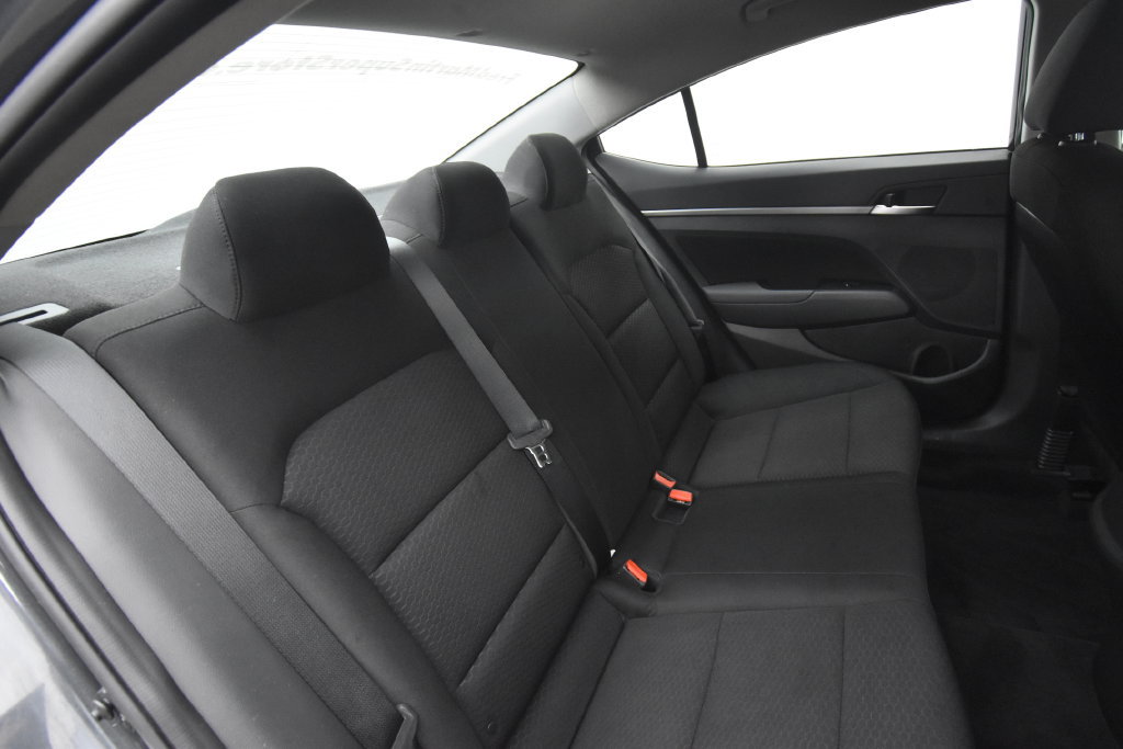 Used 2020 Hyundai Elantra SEL w/ Cargo Package (C1) FWD image 17
