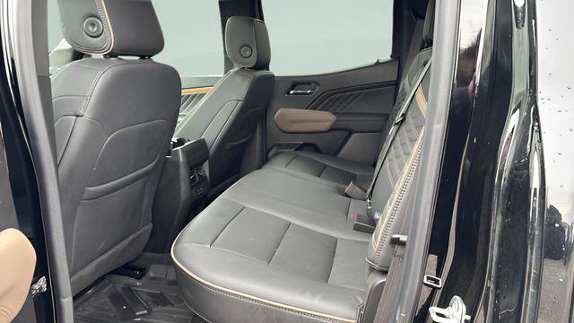Used 2024 GMC Canyon Denali AWD/4WD image 15