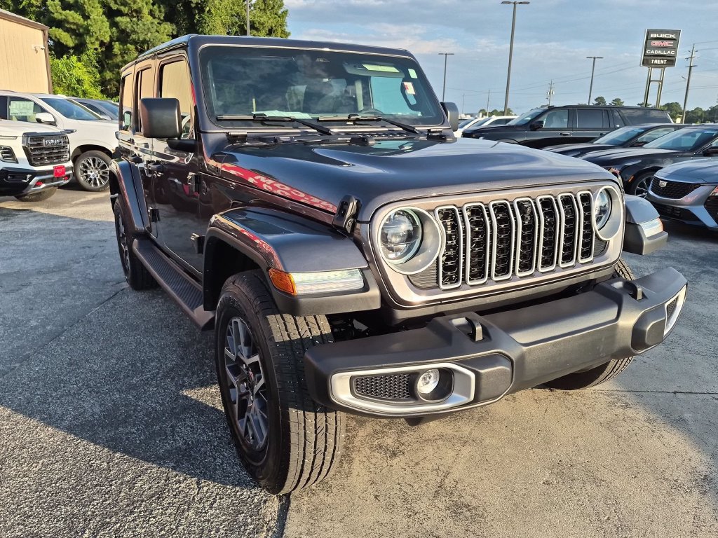 Used 2026 Jeep Wrangler Unlimited Sahara AWD/4WD image 5