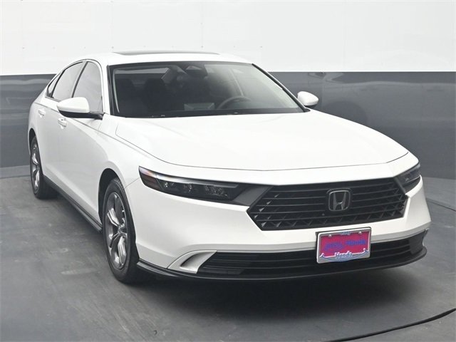 Used 2024 Honda Accord EX image 2