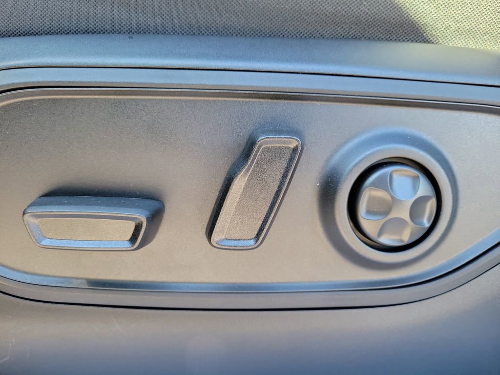 New 2025 Jeep Grand Cherokee Laredo X image 22