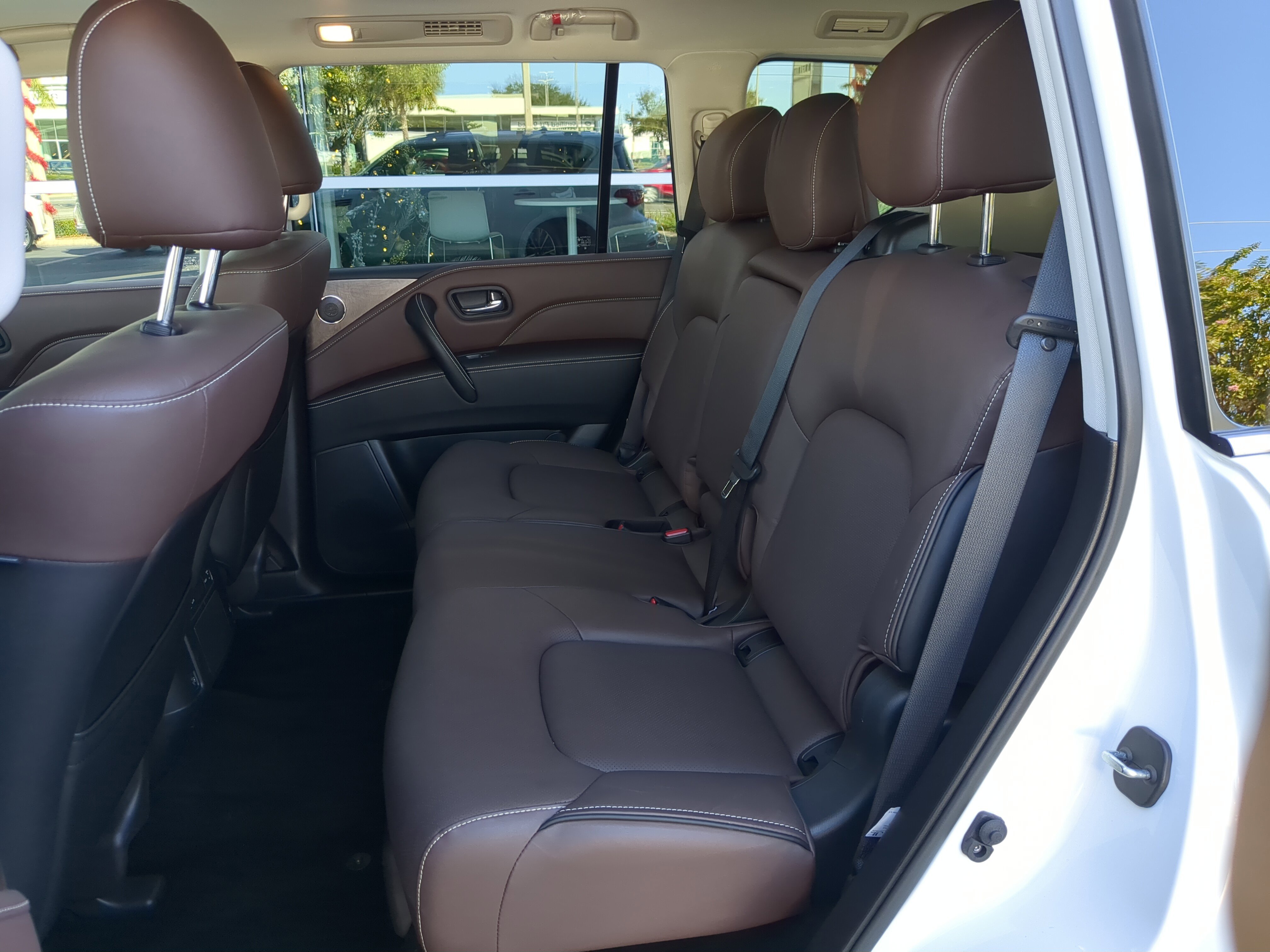 Certified 2024 INFINITI QX80 Premium Select w/ Cargo Package image 16