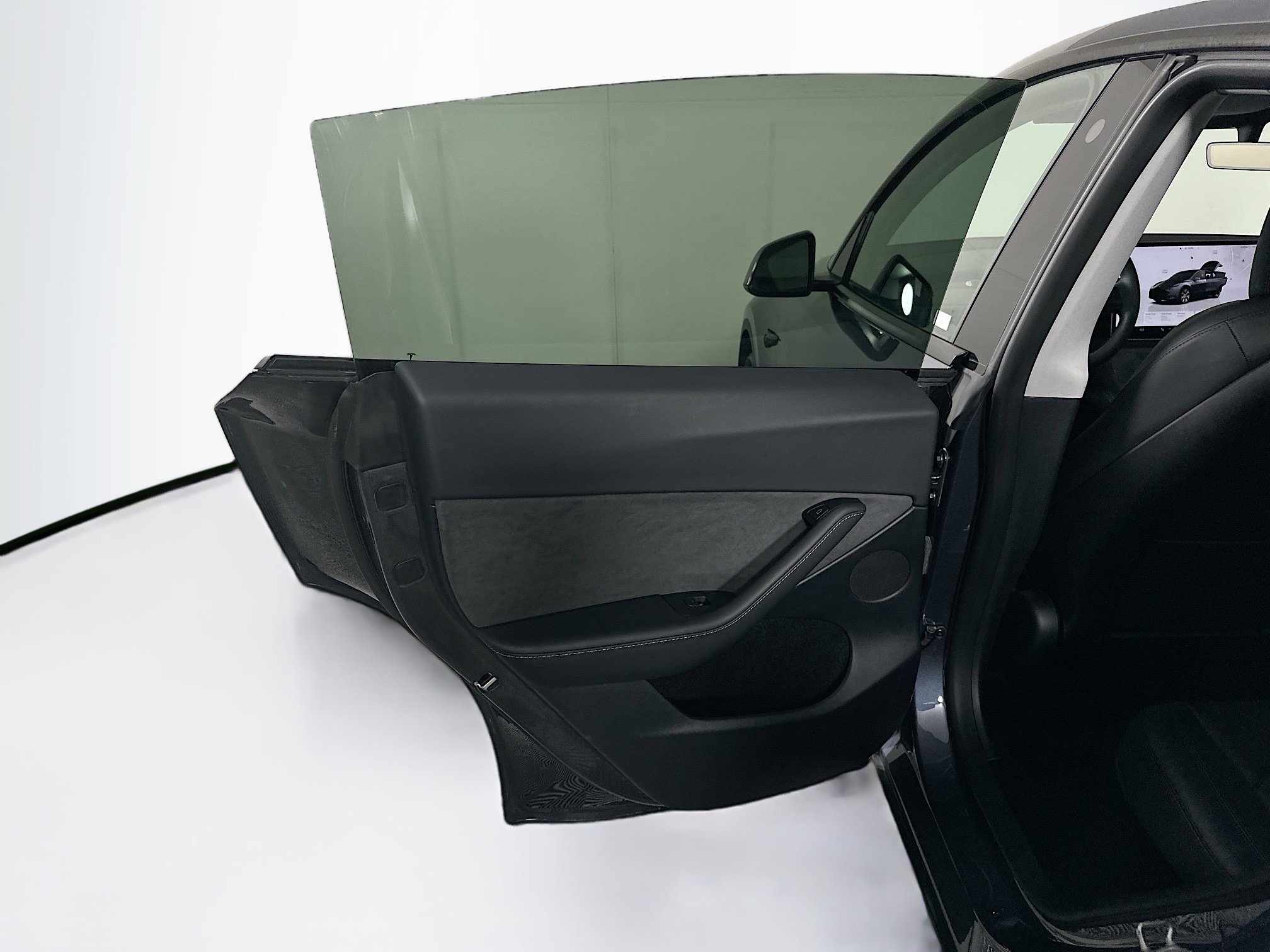 Used 2023 Tesla Model Y Long Range AWD/4WD image 25