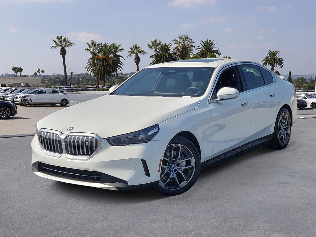 Used 2024 BMW i5 eDrive40i w/ Convenience Package