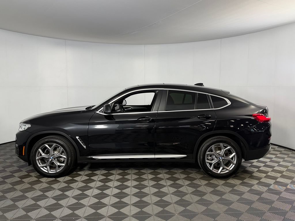 Used 2025 BMW X4 xDrive30i AWD/4WD image 9