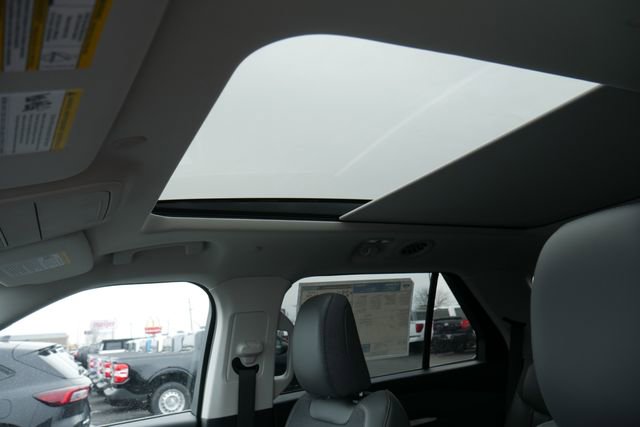 New 2026 Ford Explorer Active w/ Active Comfort Package image 3