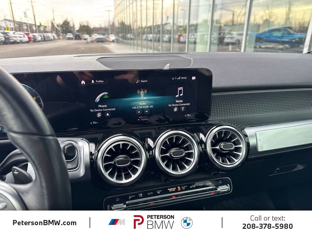 Used 2022 Mercedes-Benz GLB 250 4MATIC image 26