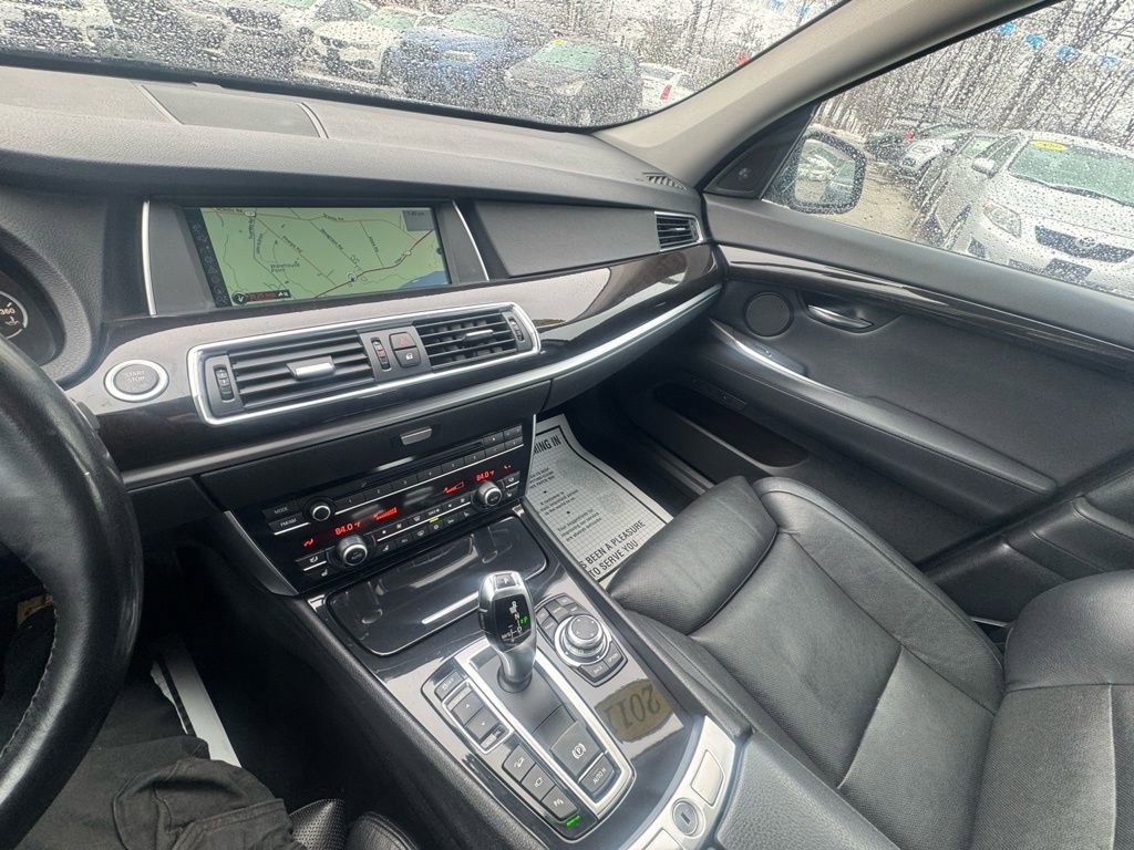 Used 2011 BMW 550i Gran Turismo xDrive image 36