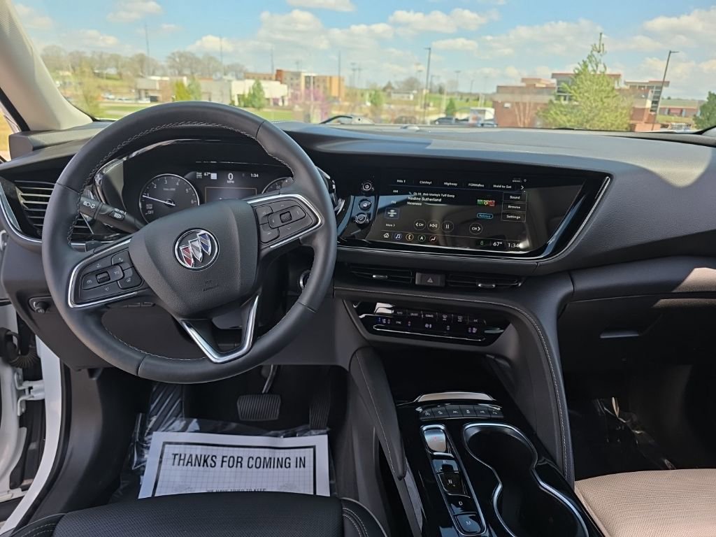 Used 2022 Buick Envision Avenir w/ Technology Package II AWD/4WD image 10