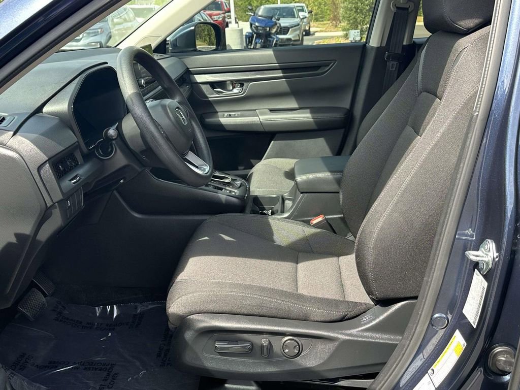 Certified 2025 Honda CR-V EX image 4