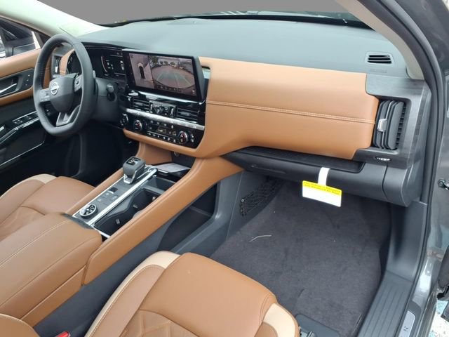 New 2026 Nissan Pathfinder Platinum AWD/4WD image 12