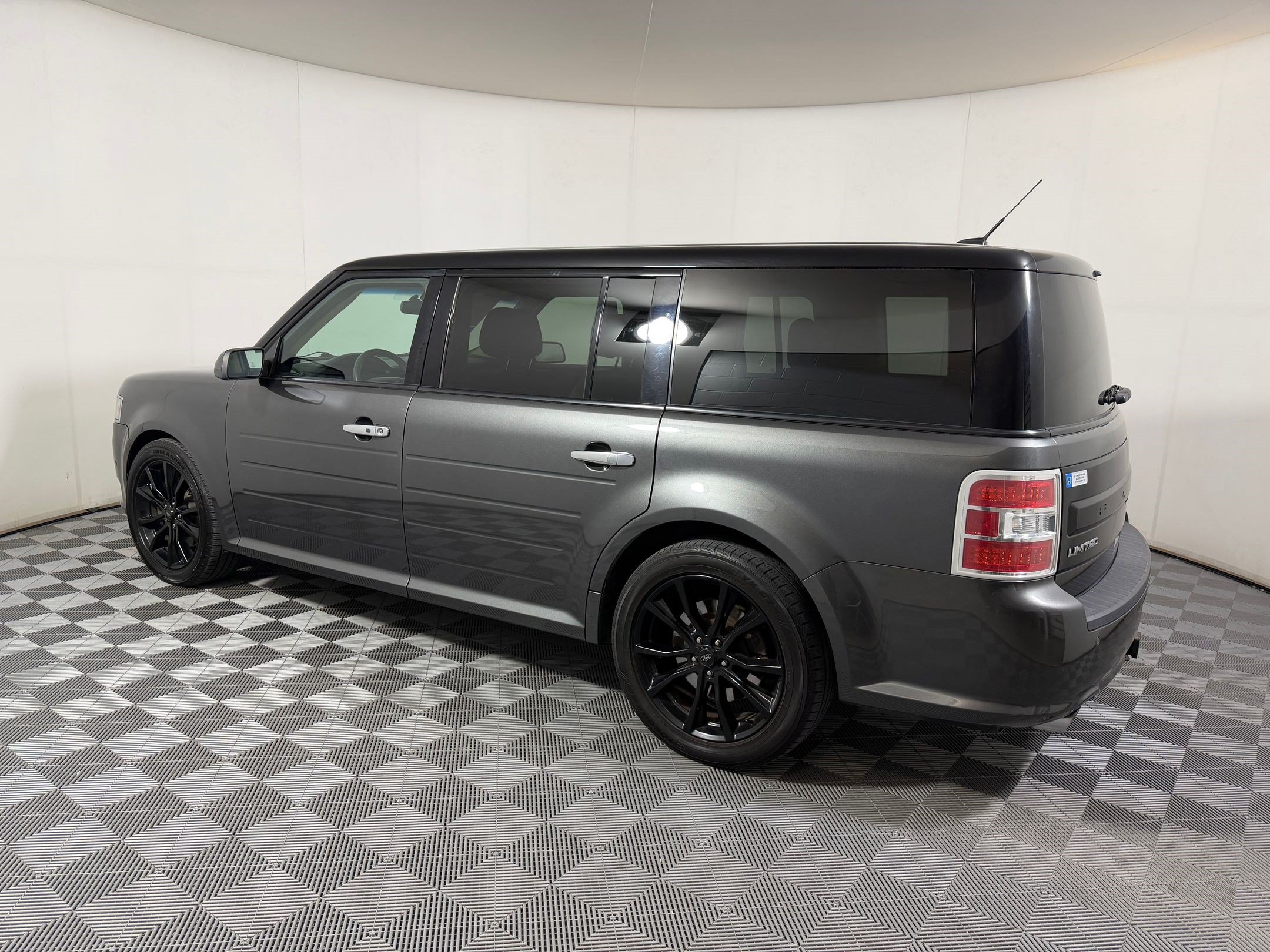 Used 2019 Ford Flex Limited w/ Equipment Group 303A AWD/4WD image 23