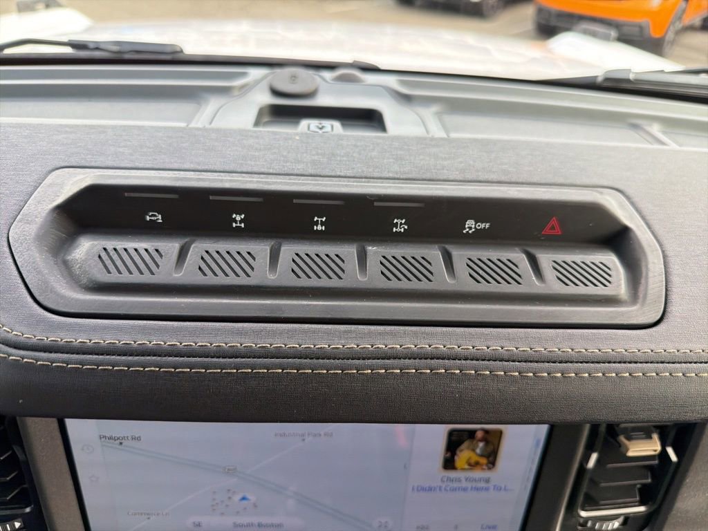 Certified 2025 Ford Bronco Badlands AWD/4WD image 31