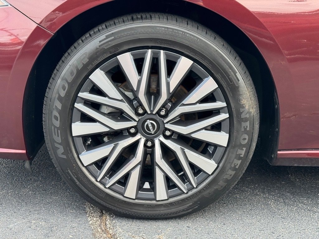 Certified 2024 Nissan Altima 2.5 SV image 9