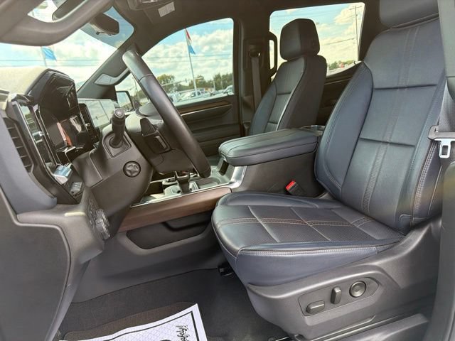 Used 2024 Chevrolet Silverado 1500 High Country w/ Technology Package AWD/4WD image 19