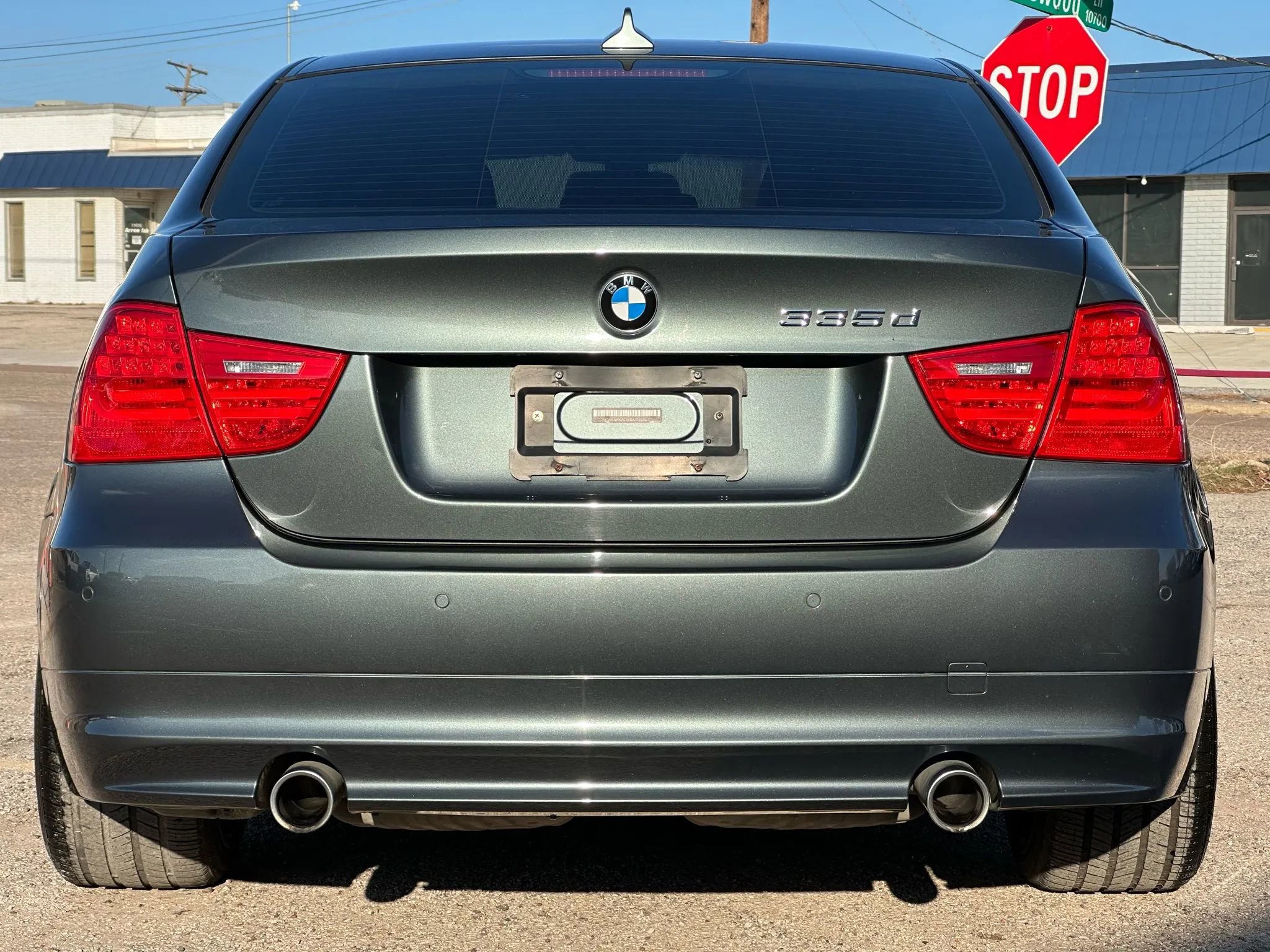 Used 2011 BMW 335d Sedan RWD image 5