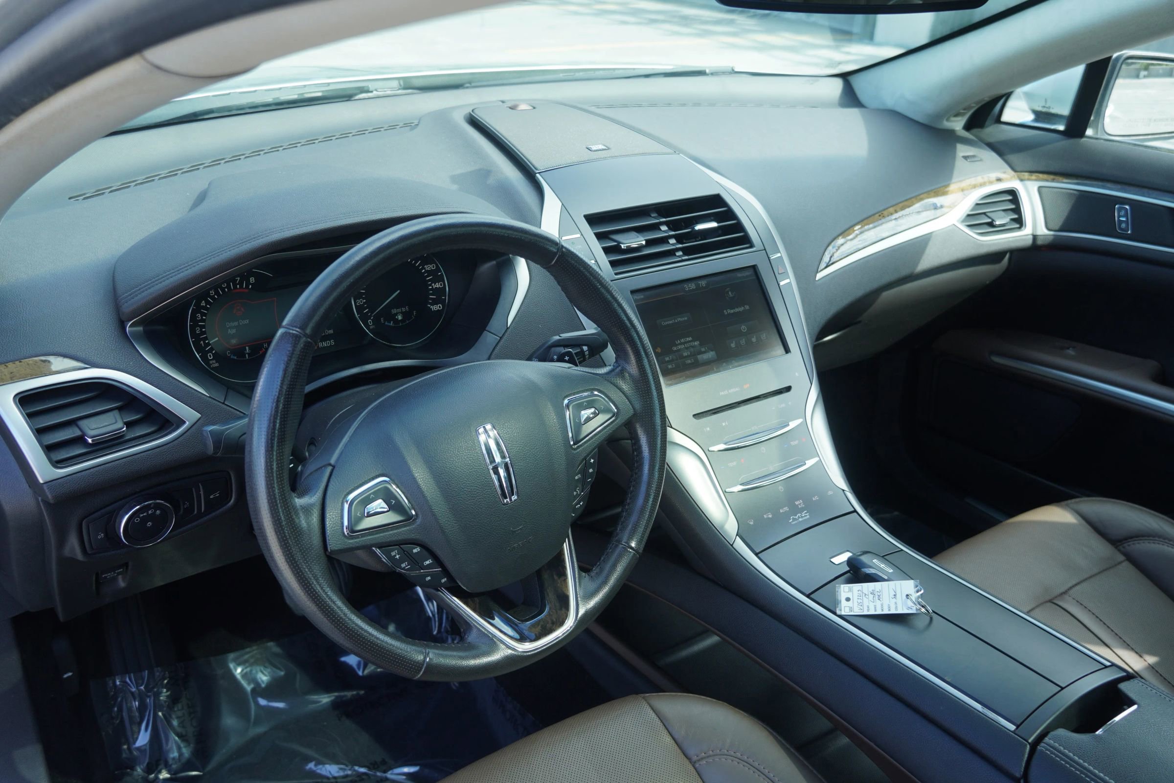 Used 2014 Lincoln MKZ Sedan 4D w/ Equipment Group 102A Reserve image 9