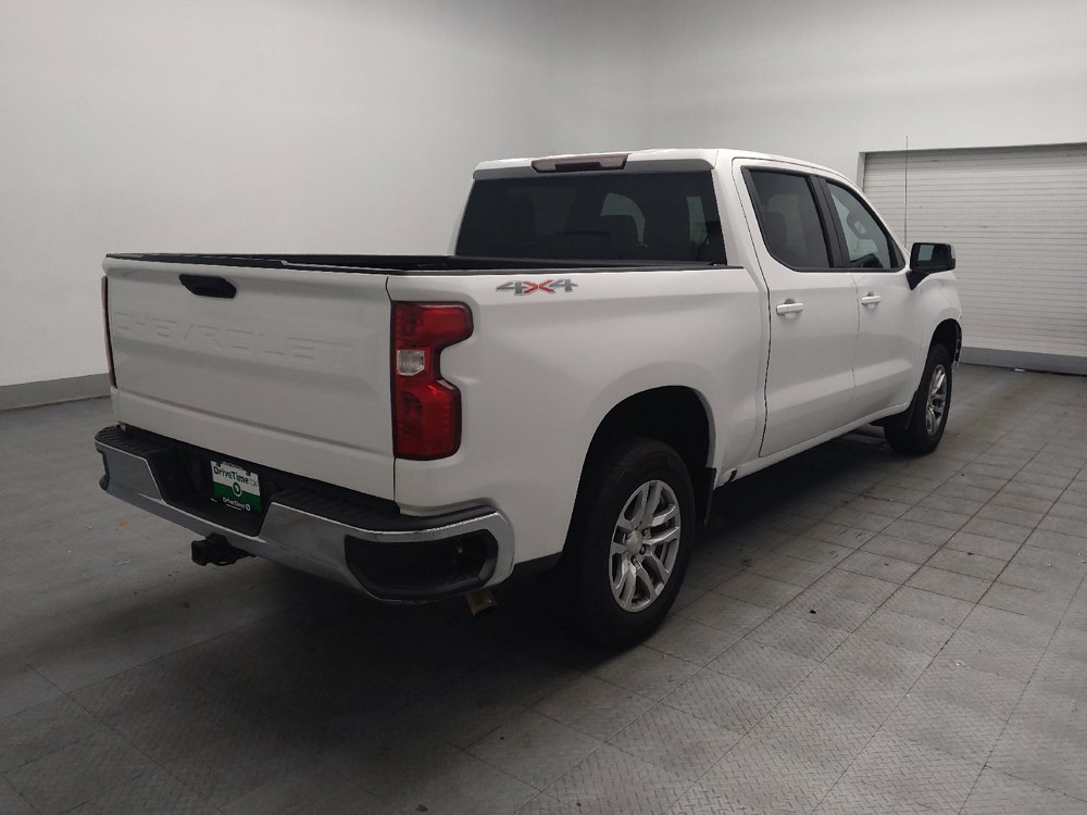 Used 2020 Chevrolet Silverado 1500 LT w/ LT Value Package AWD/4WD image 9