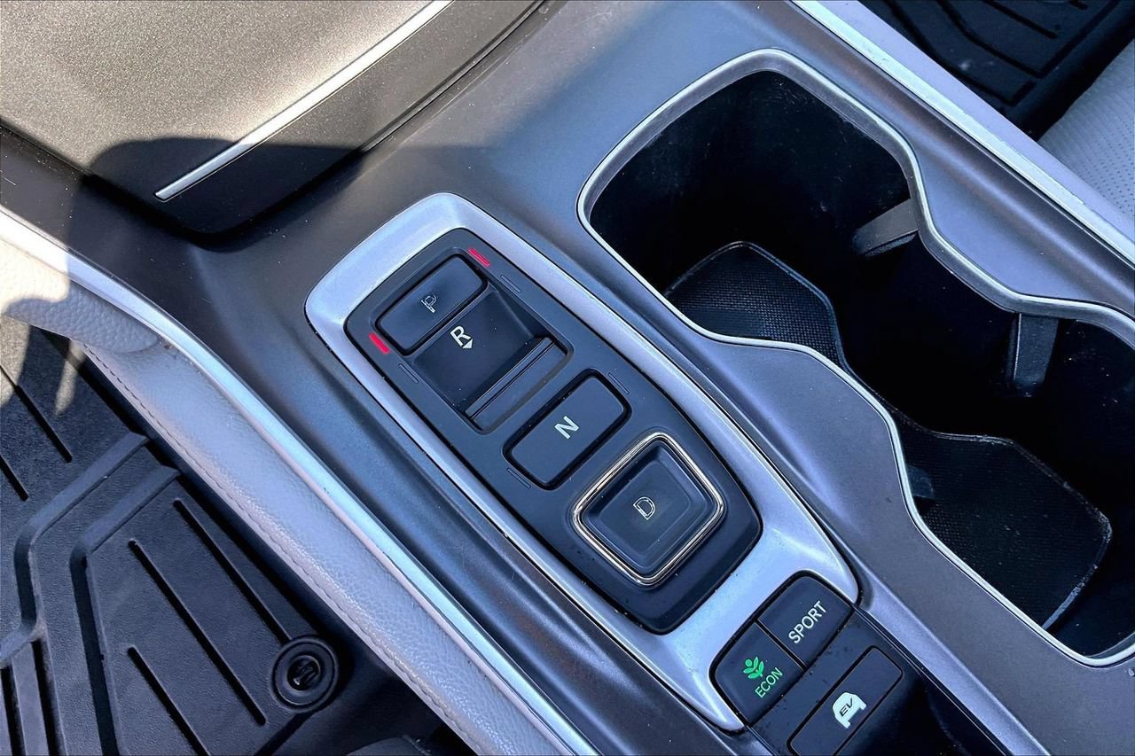 Used 2018 Honda Accord EX-L image 31