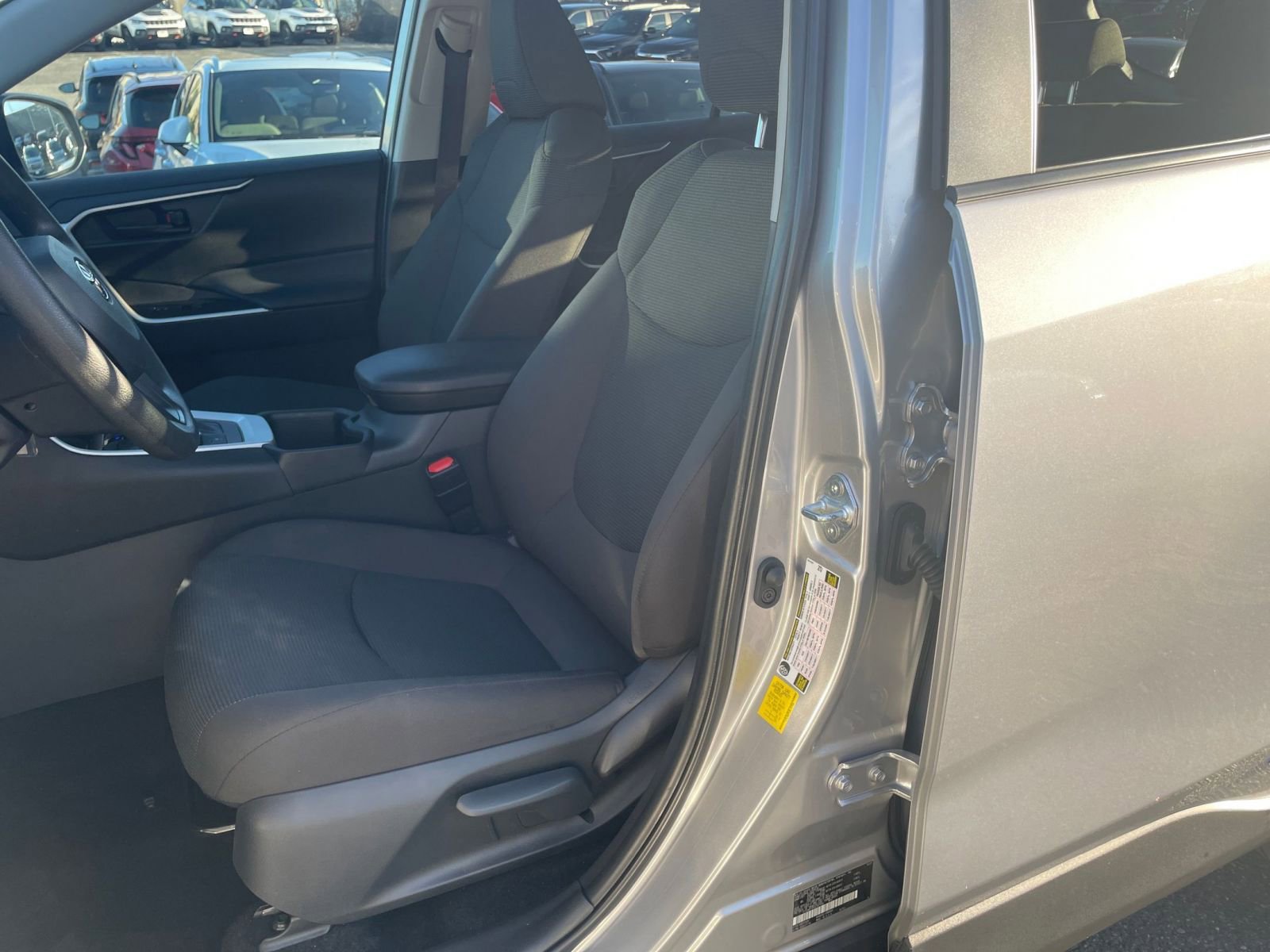 Used 2025 Toyota RAV4 LE image 25