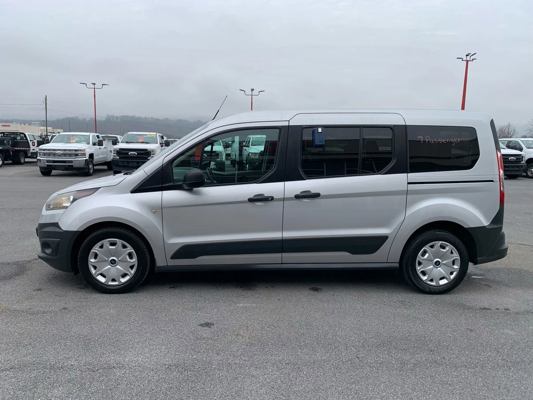 Used 2018 Ford Transit Connect XL image 5
