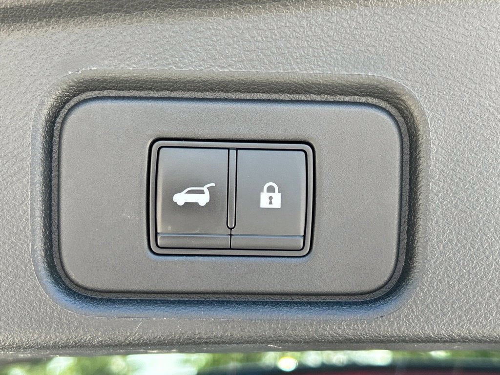 Certified 2022 Nissan Pathfinder SL w/ SL Black Package FWD image 57