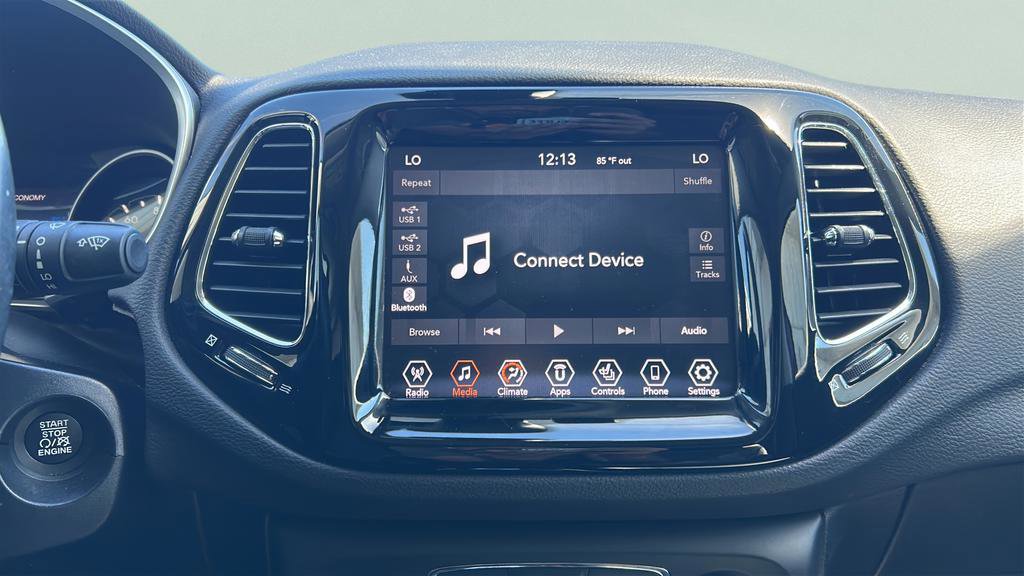 Used 2021 Jeep Compass Limited image 29