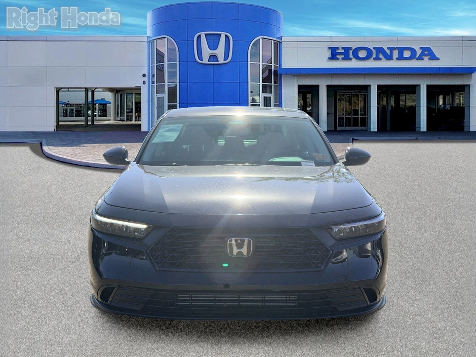 Used 2023 Honda Accord EX image 10