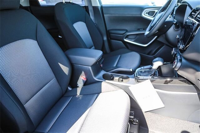 New 2025 Kia Soul S image 14