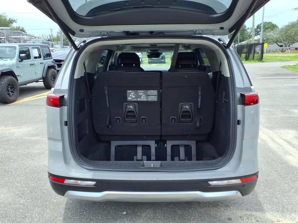 Used 2022 Kia Carnival SX Prestige FWD image 22