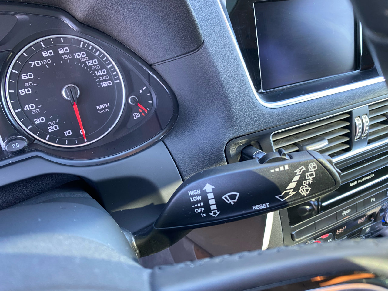 Used 2015 Audi Q5 3.0T Premium Plus w/ Technology Package image 34