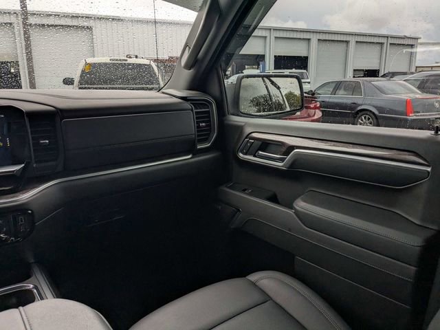 Used 2025 Chevrolet Silverado 1500 LTZ image 16