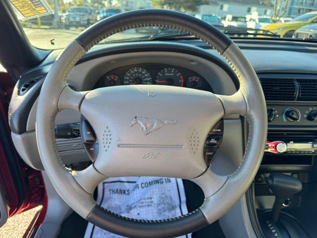 Used 2004 Ford Mustang Deluxe image 13