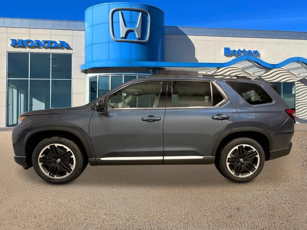 New 2026 Honda Pilot Touring image 2