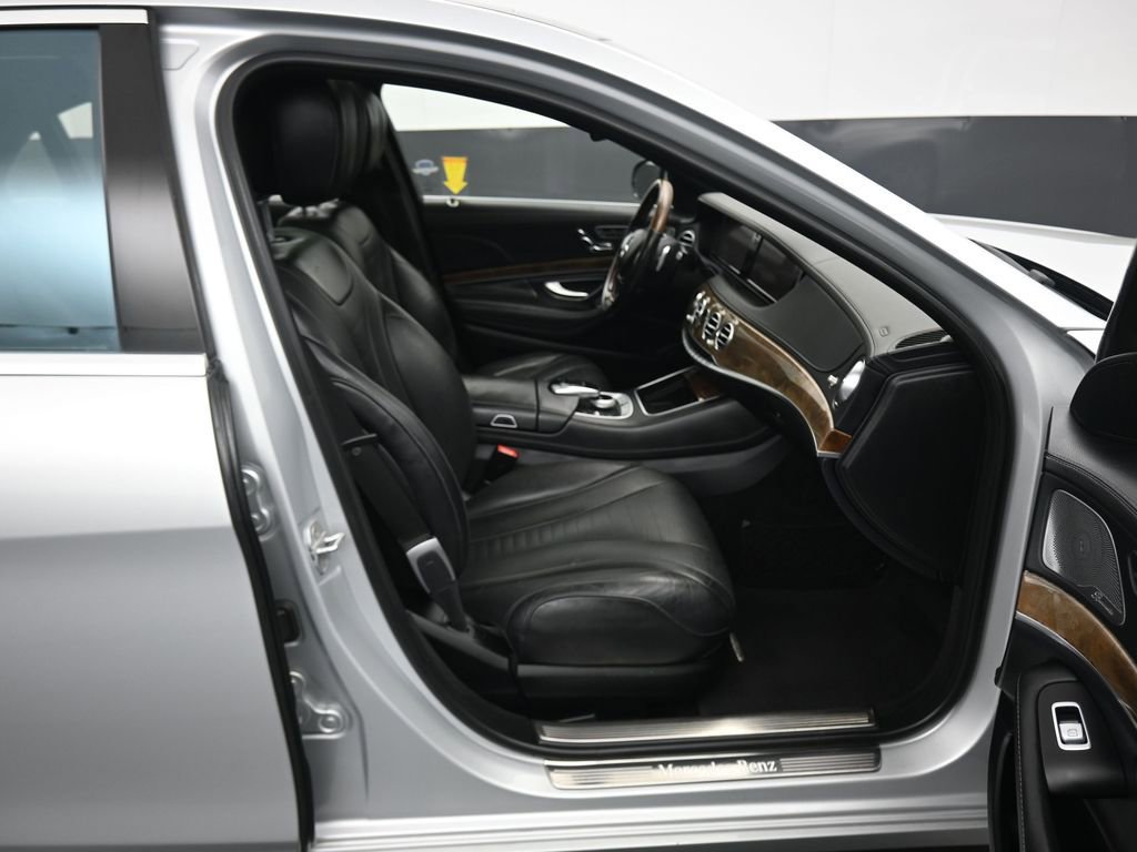 Used 2016 Mercedes-Benz S 550 4MATIC Sedan image 46