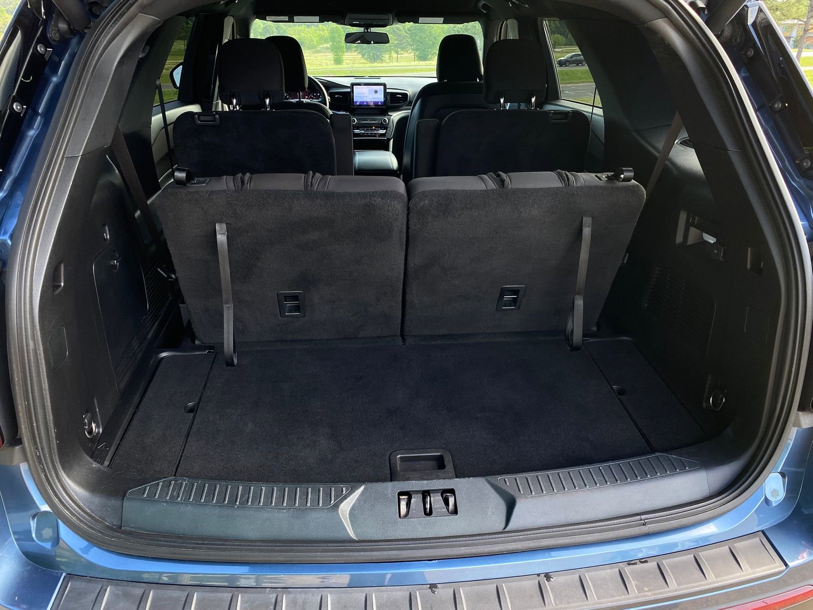 Used 2020 Ford Explorer XLT image 32