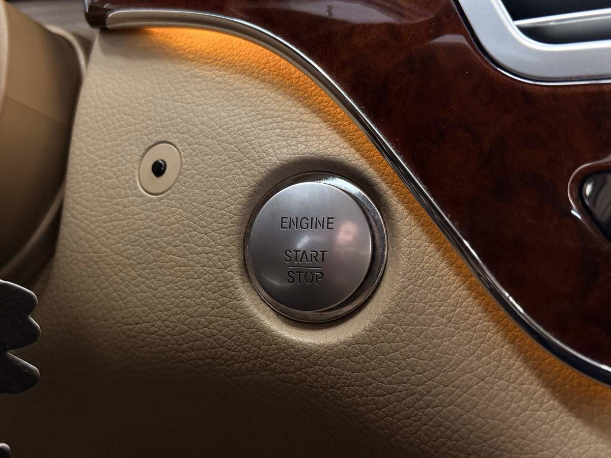 Used 2010 Mercedes-Benz S 550 4MATIC Sedan image 57