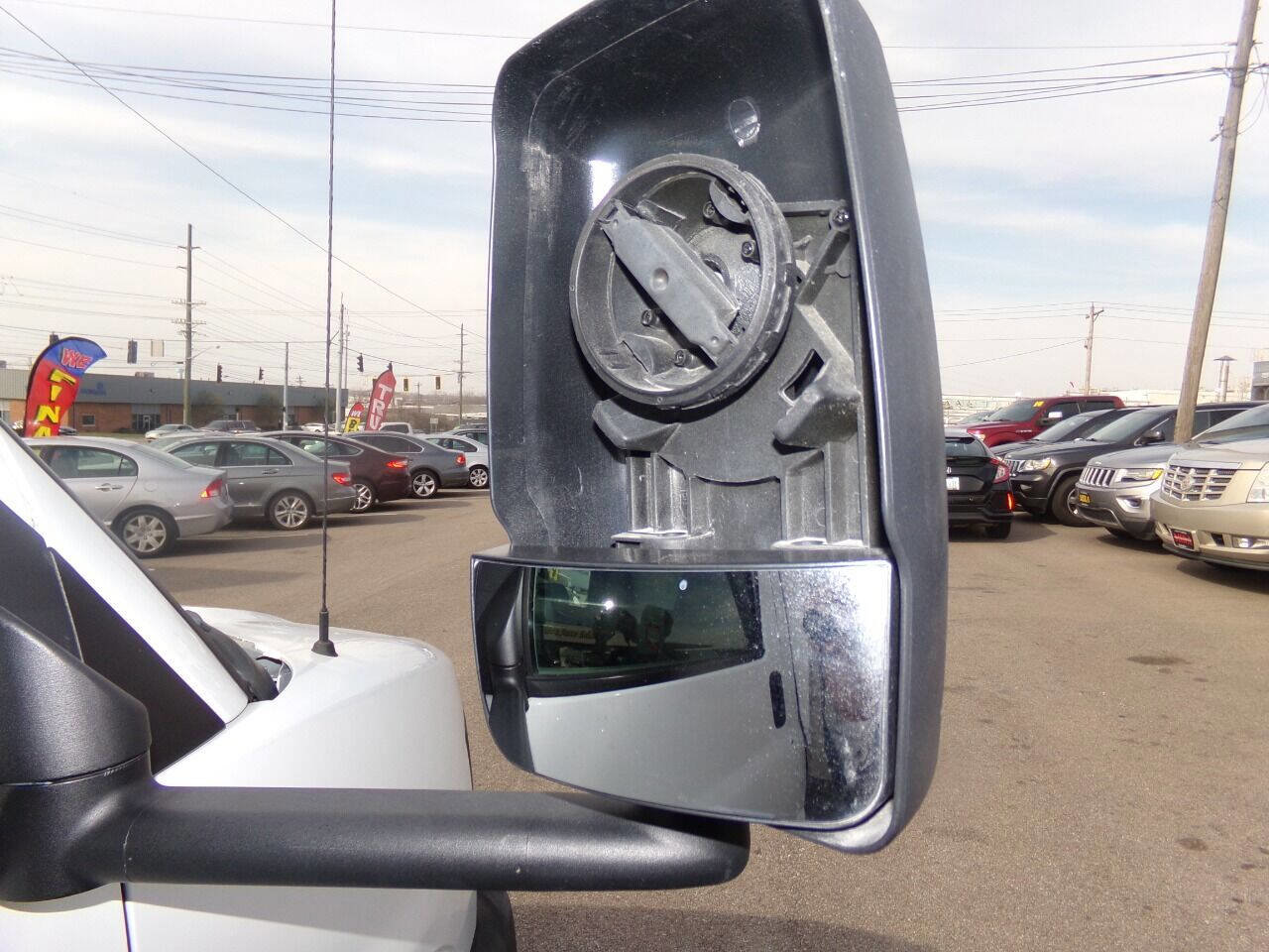 Used 2009 Chevrolet Express 3500 image 37