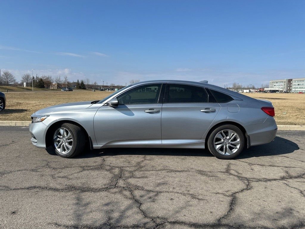 Used 2018 Honda Accord LX image 3