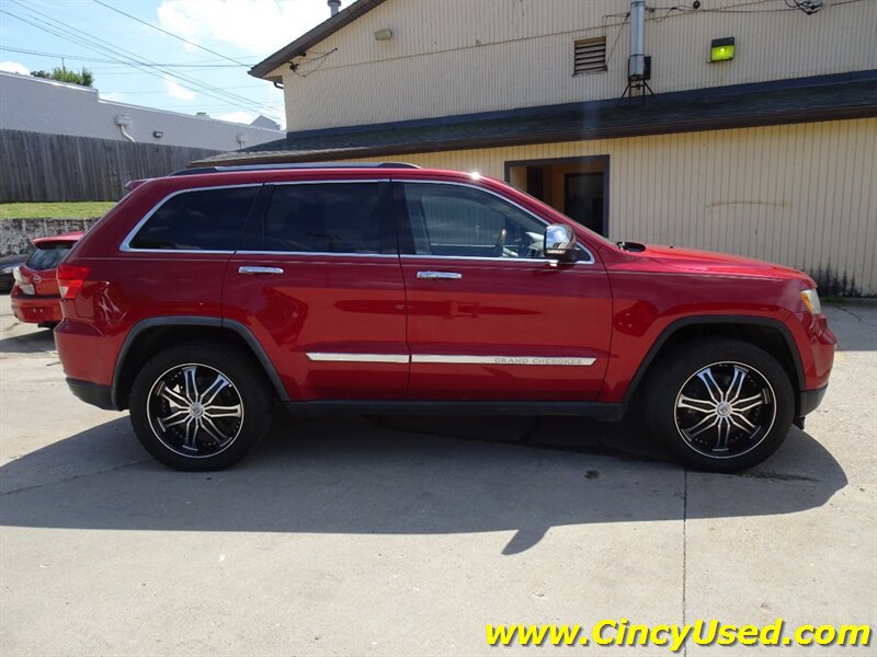 Used 2011 Jeep Grand Cherokee Overland AWD/4WD image 6